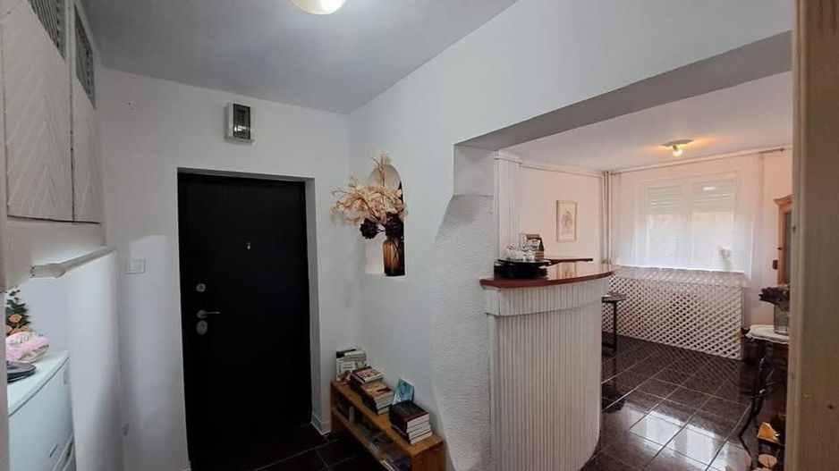 Apartament 2 camere de vânzare – zonă centrală, Medicina / Prefectură - Poză 3