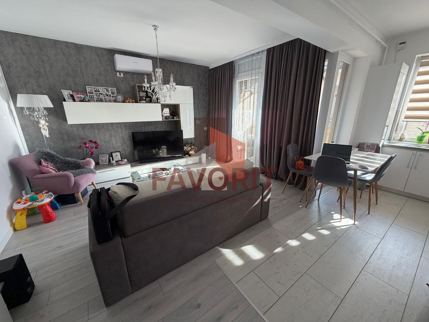 Mobilat si utilat. Pozitie excelenta. Loc de parcare - Poză 2