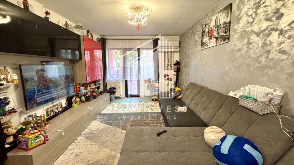 Apartament 3 camere | Etaj 2 cu lift | Zona Carpati 2 - Poză 2