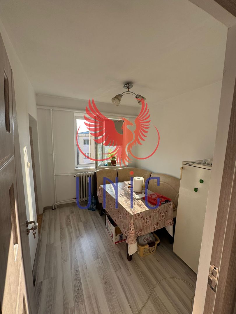 3 camere semidecomandate - 59 000 Euro - Poză 7