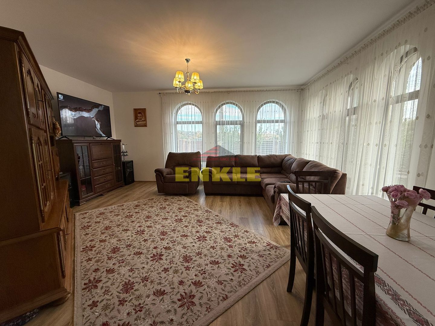 Casă modernă– ideală pentru locuință sau investitie - Poză 9