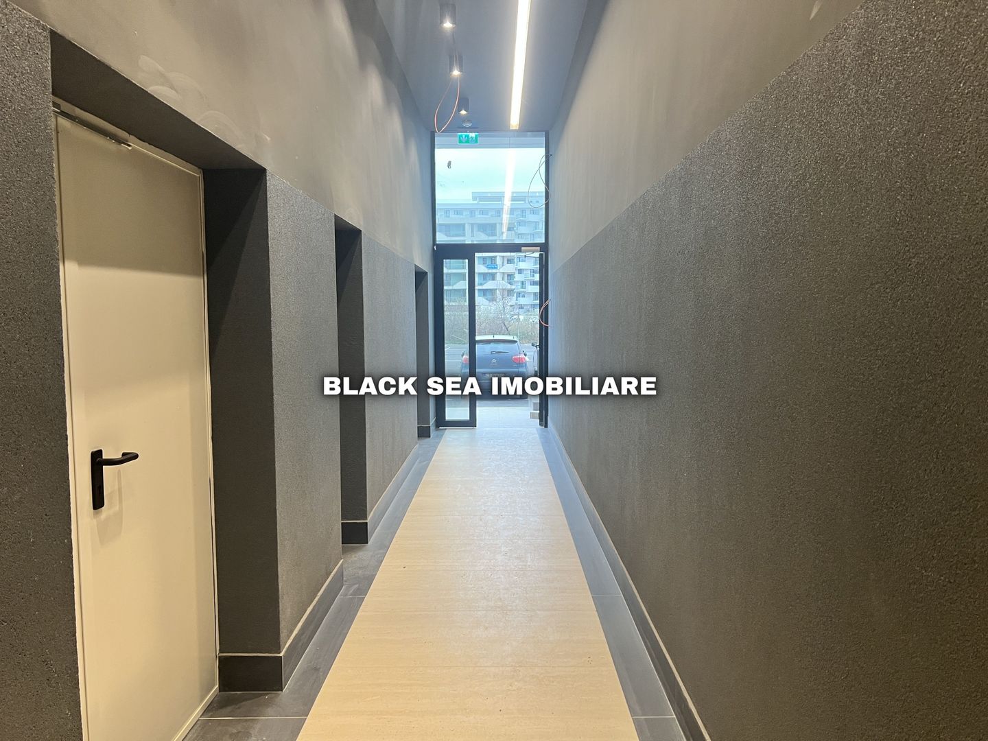 Studio Exclusivist in Mamaia Nord l Prima Linie - Parcare Privata - Poză 3