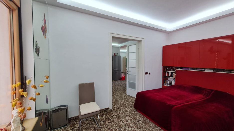 Vila individuala în zona de top - Poză 31