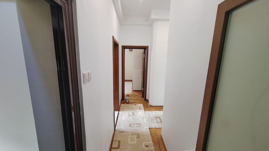 Parcul Carol,imobil versatil rezidential /birouri,parcare si curte - Poză 10