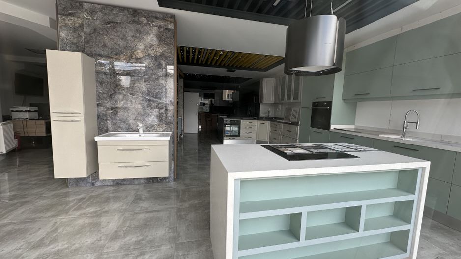 SPATIU COMERCIAL CU VAD SI PARCARE INCLUSA II ZONA PIPERA - Poză 3