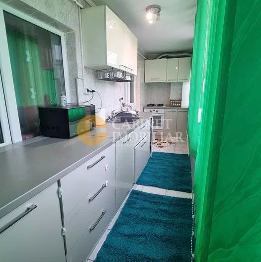 Cug - 3 Camere Decomandat  -Etaj 3 , Bloc 1986 - Poză 4