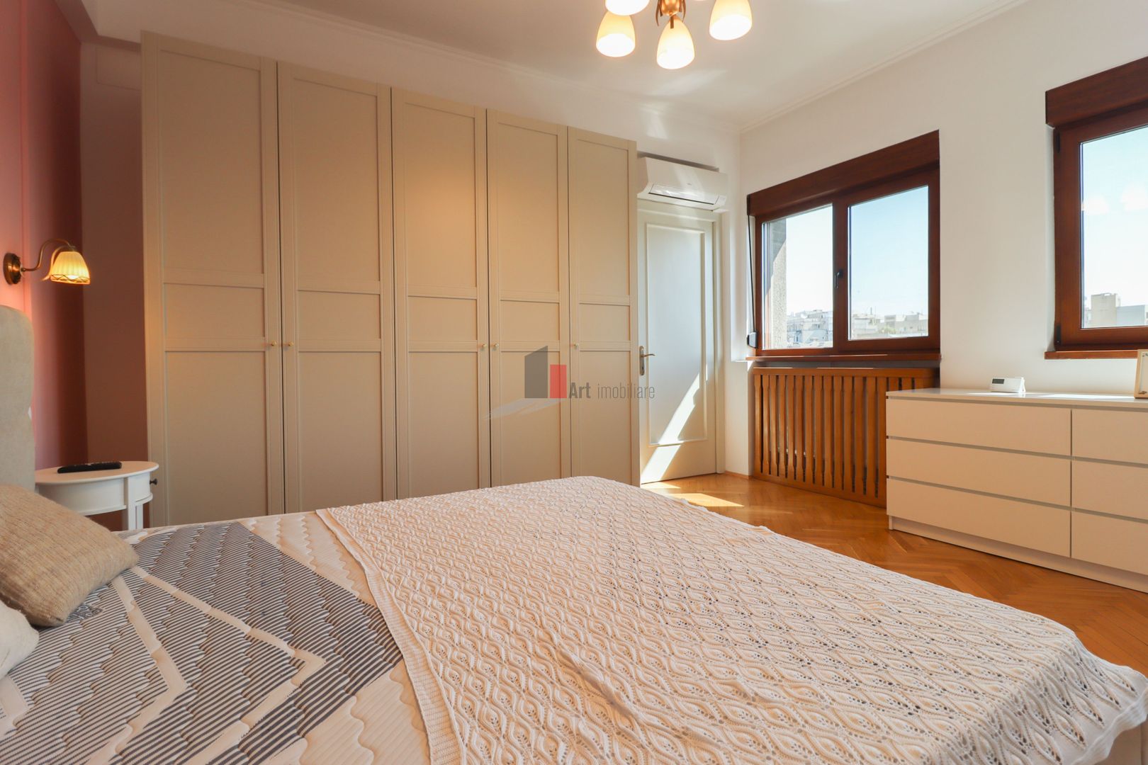 Apartamentul "COBERTURA",  PENTHOUSE "PIATA SPANIEI", TERASA 63 mp, CONSOLIDAT - Poză 35