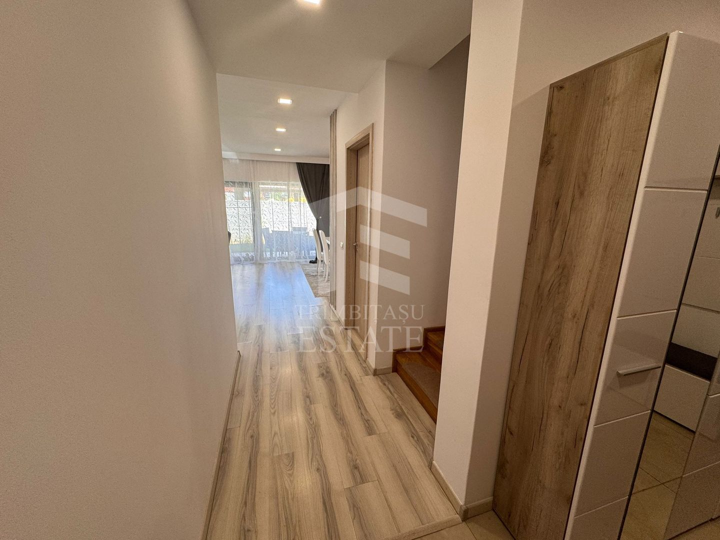 Vila Volutari 5 Camere Matei Millo - Poză 8