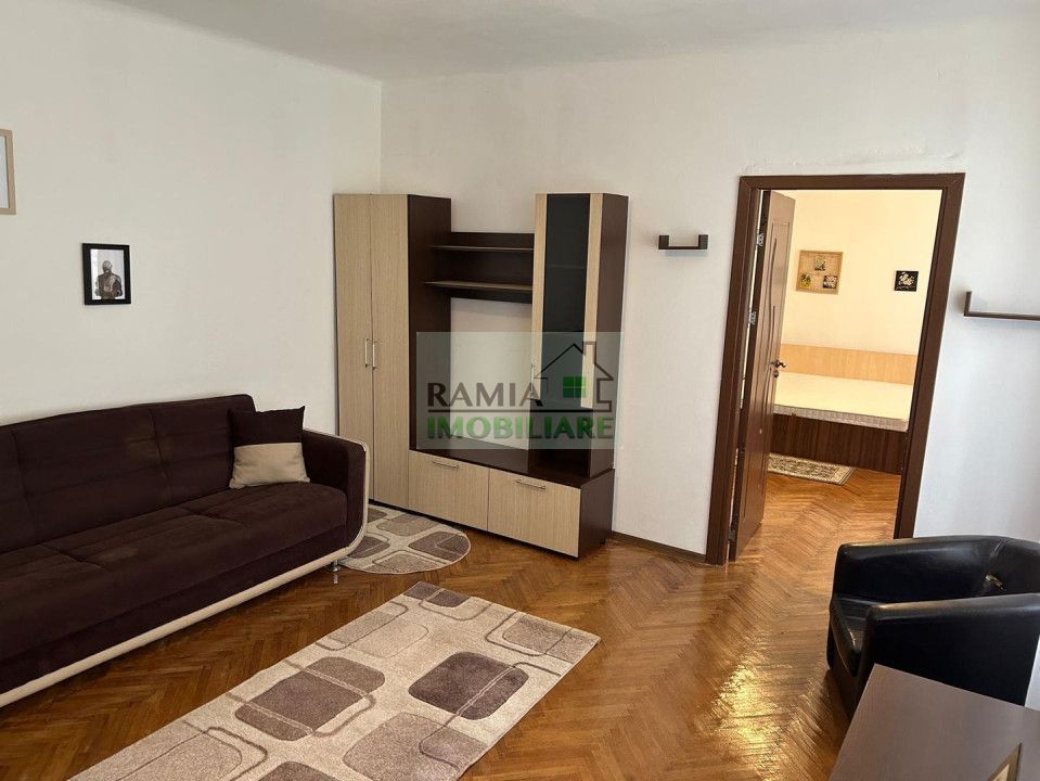 Apartament 2 camere Centrul Istoric – Piața Sfatului - Poză 1