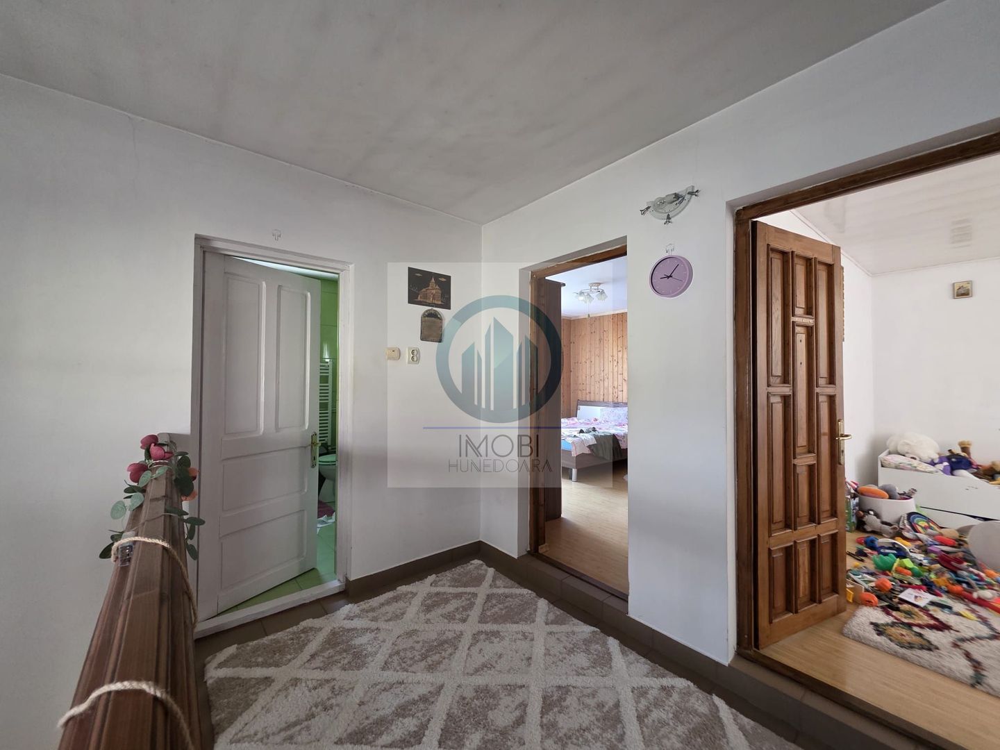 Casa D+P+M in Deva-Aurel Vlaicu, 3 dormitoare, 3 bai, garaj si terasa - Poză 2