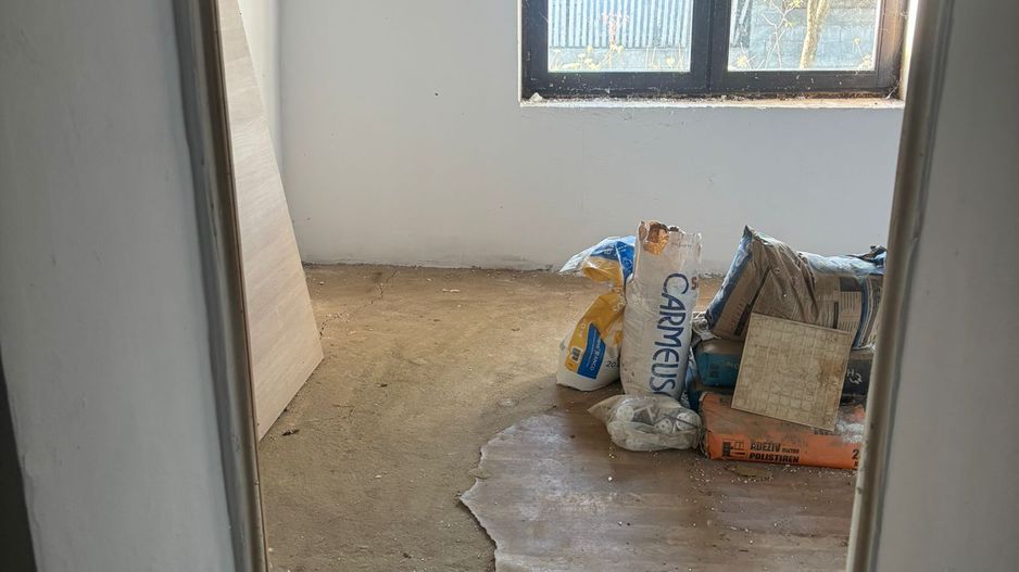 Casă și teren, 1.000 mp, Ciulești. 18.000 E. Comision 0 - Poză 9