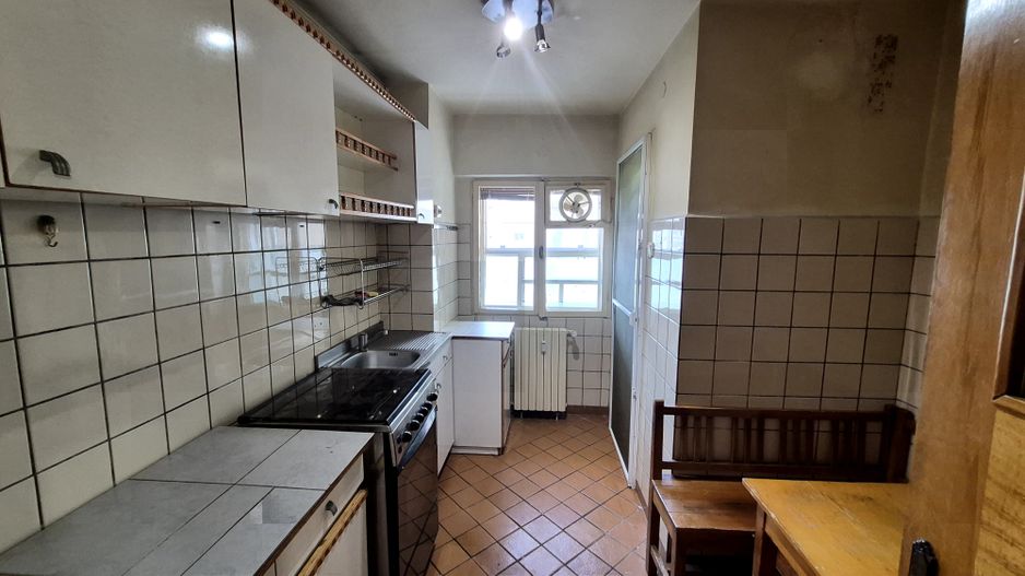 Apartament cu 3 camere 78,24 mp, bloc an 1988 - Decebal - Alba Iulia - Poză 4