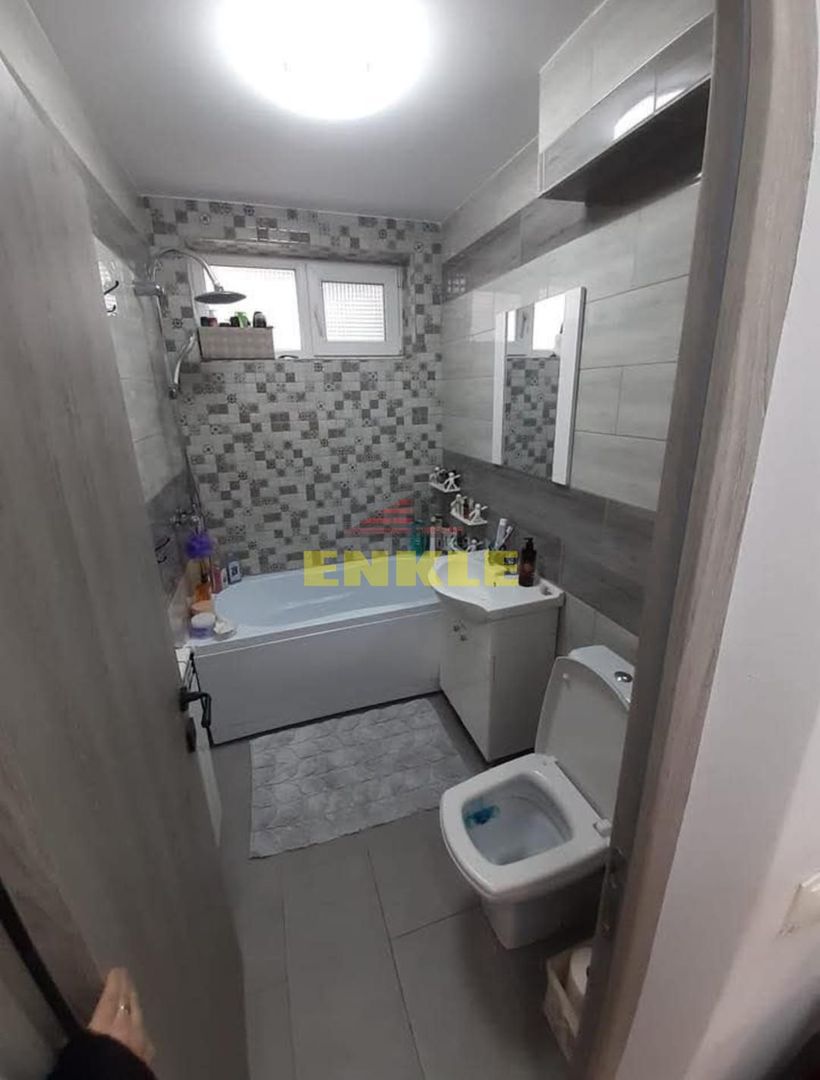 De vanzare apartament cu doua camere, zona Marchian - Poză 7