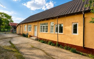 Casa cu 2233 mp de teren la 20 de km de Oradea - Poză 1