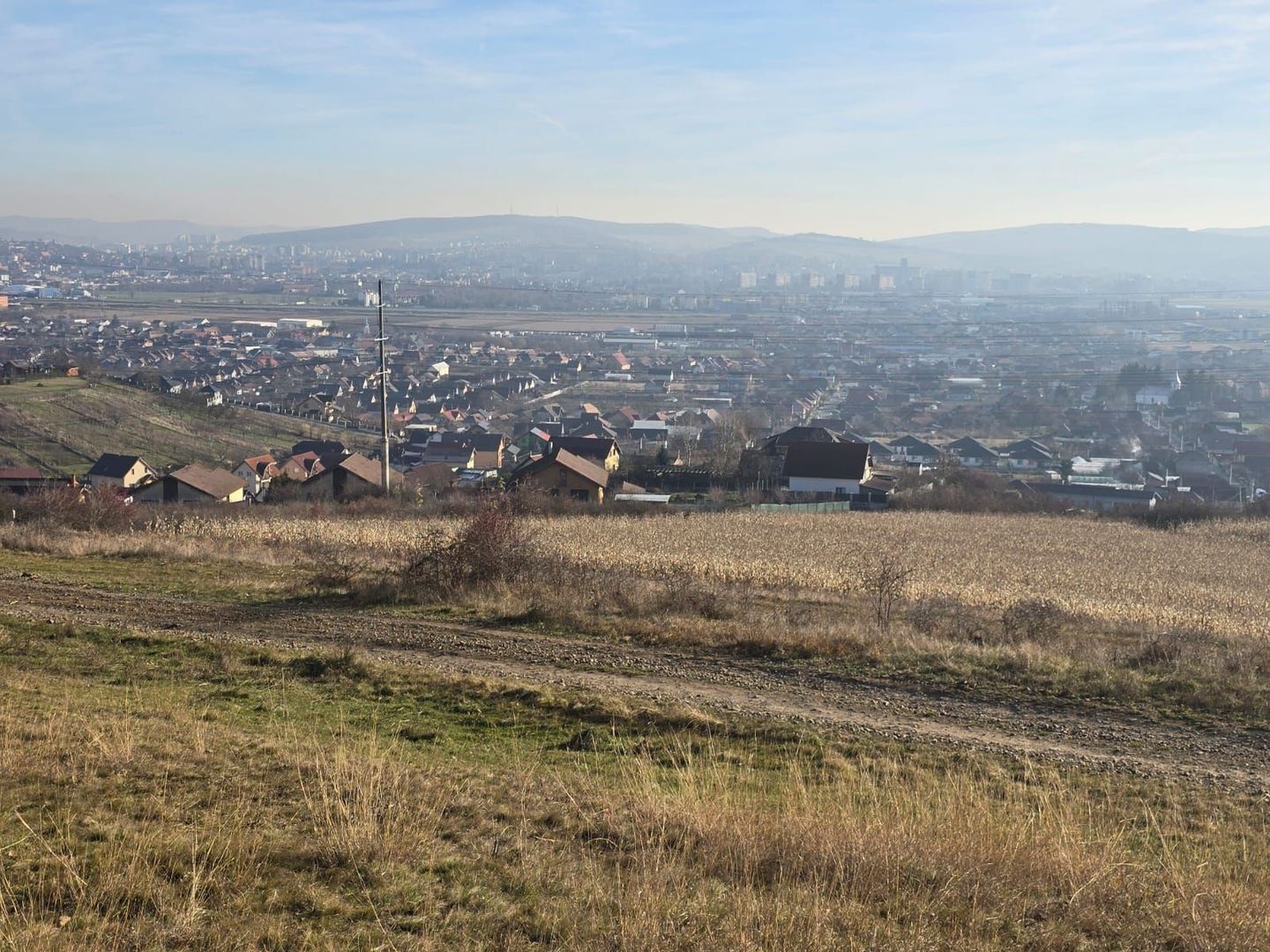 Teren intravilan, 1051 mp. 39 euro mp - Poză 2