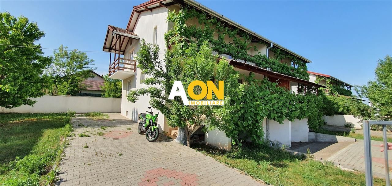 1/2 Duplex, 4 camere, garaj, 175 mp teren, Cetate - Poză 1