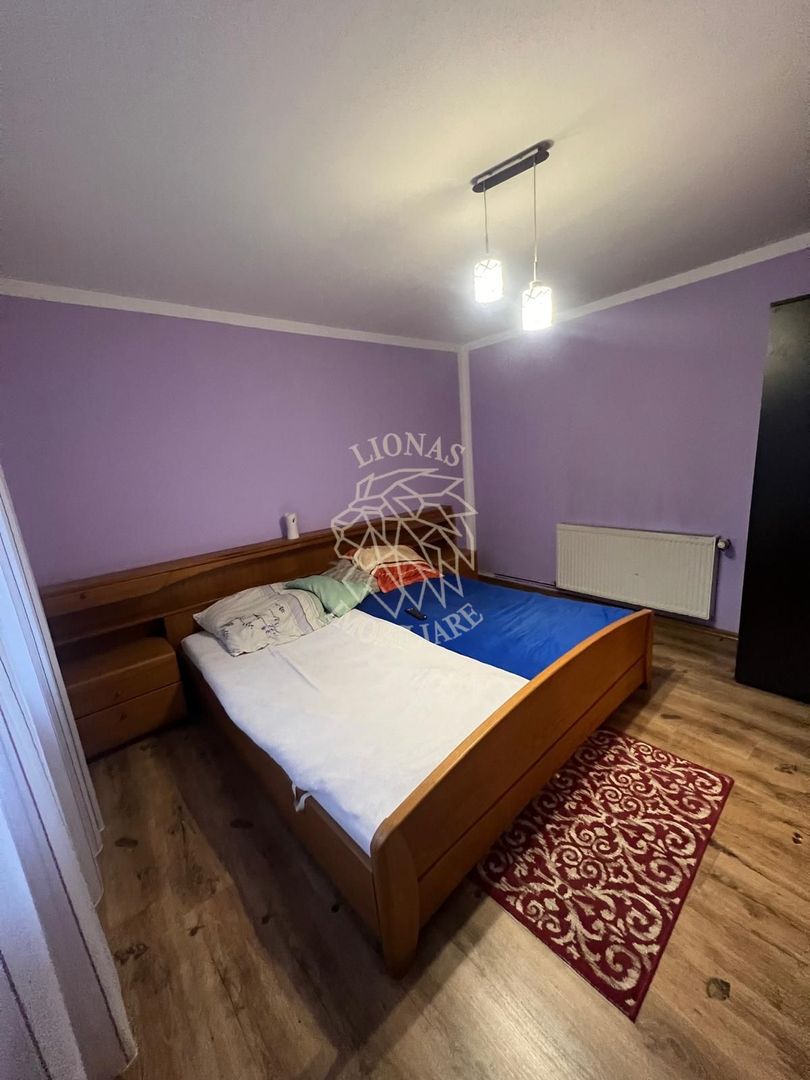 Casa 3 camere 111 mp-curte-garaj-Zona Podul Jelnei - Poză 2