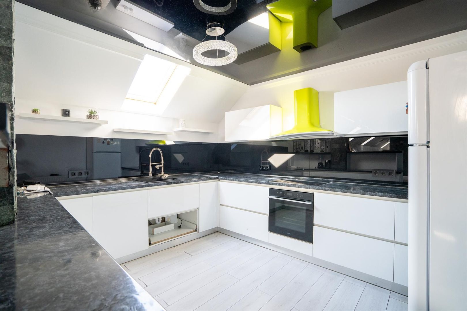 Spatiu comercial birouri/cazare Episcopia - Poză 3