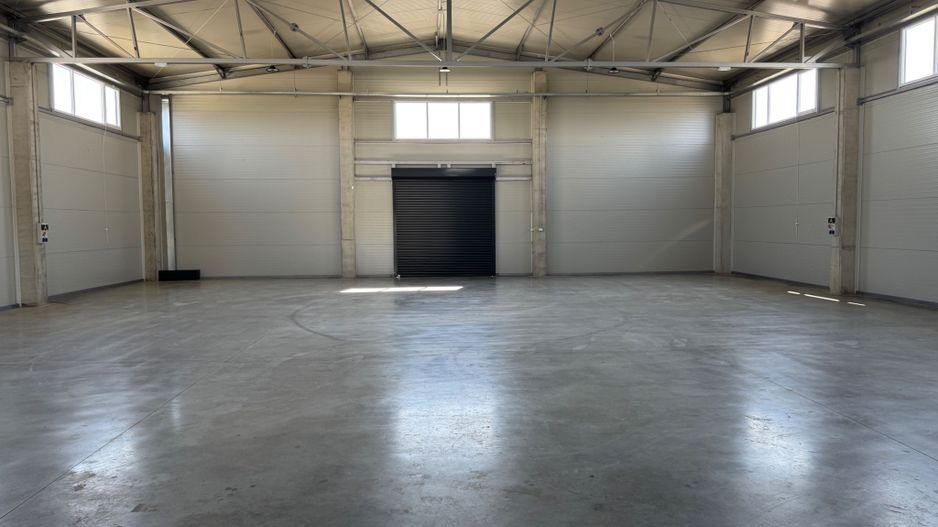 Hala depozitare cu birouri zona de N - Poză 2