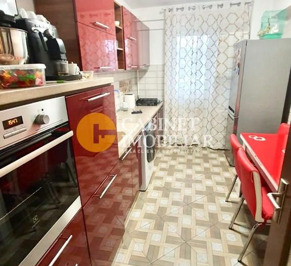 ETAJ INTERMEDIAR - 3 CAMERE - 2 BAI - 2 LOCURI DE PARCARE - POPAS PACURARI - Poză 5