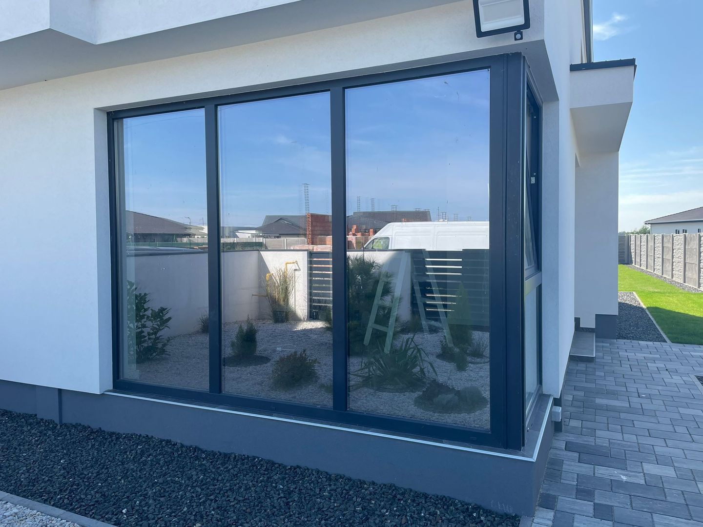 Duplex cu arhitectura deosebita - Mosnita Noua - Poză 14