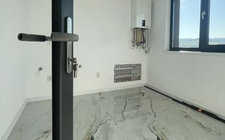Apartament 3 camere, bloc nou, Cetate - Poză 4