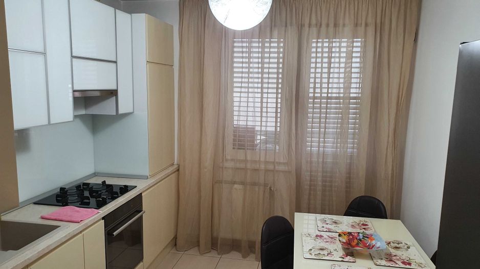 De inchiriat apartament cu 3 camere , Parcul Carol sector 4 - Poză 4