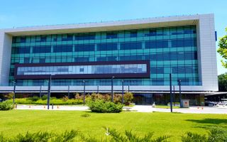 Spatiu comercial - Parter cladire de birouri - 405 mp - Showroom - Poză 1