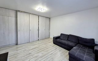 COMISION 0 |Apartament 3 camere | decomandat | spatios | zona Micro 3 - Poză 2