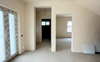 Triplex 4 camere DECOMANDATE, 112 mp utili, 184 mp curte, Urusagului - Poză 10