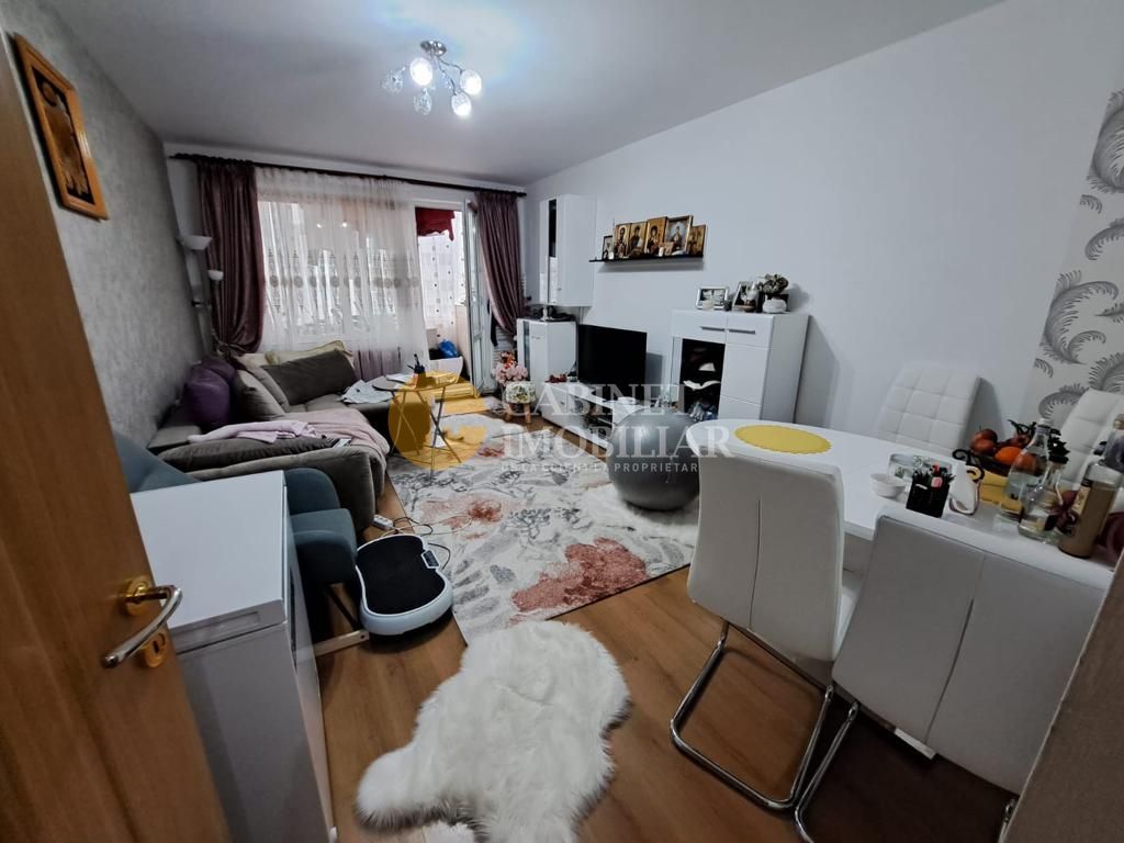 Apartament 3 camere decomandat etaj intermediar Piata Voievozilor - Poză 3