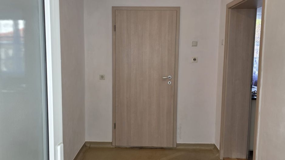 CASA  DE ÎNCHIRIAT 3 CAMERE IDEALA PENTRU SEDIU FIRMA SAU LOCUINTA - Poză 3