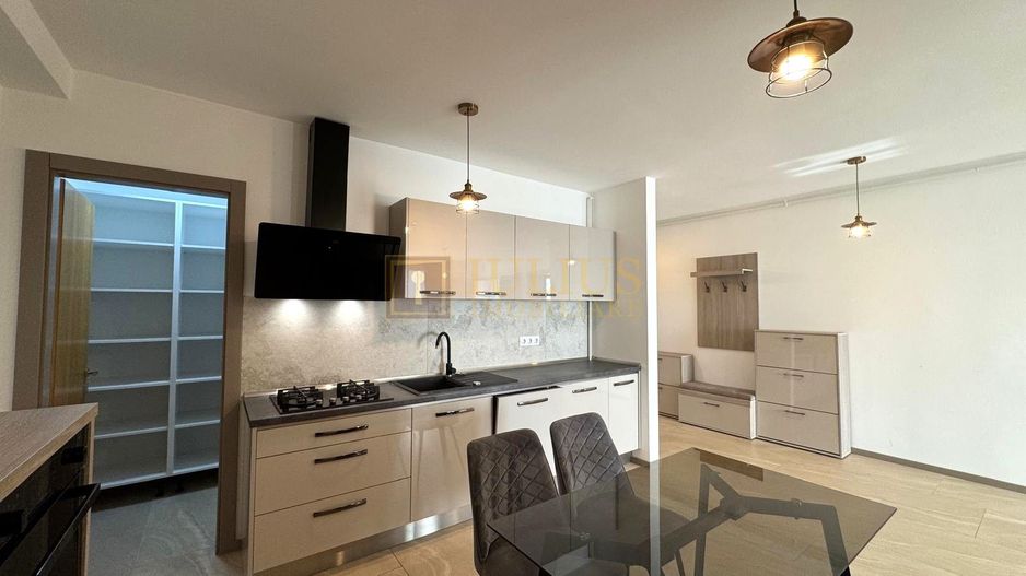 Central, centrala proprie, Monarch - Poză 9