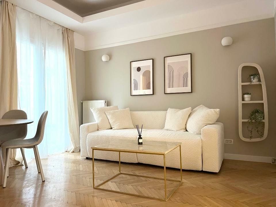 Designer Apartment in Central Area 2 rooms + Office | Universitate - Poză 1