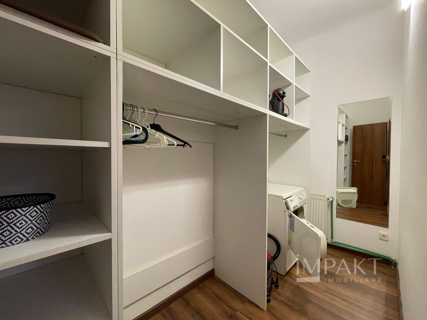 Apartament spre vanzare cu 2 camere, zona Centrala! - Poză 10
