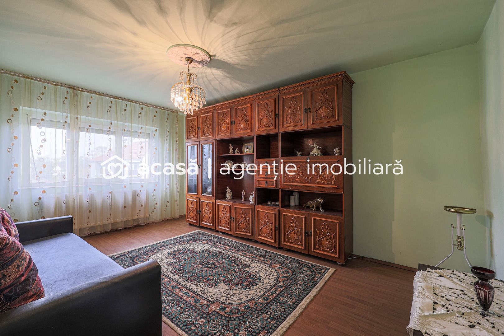 Rezervat Apartament cu 3 camere decomandat in Zona 300 - Poză 2