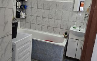 De vanzare apartament cu 2 camere in zona semicentrala - Poză 6