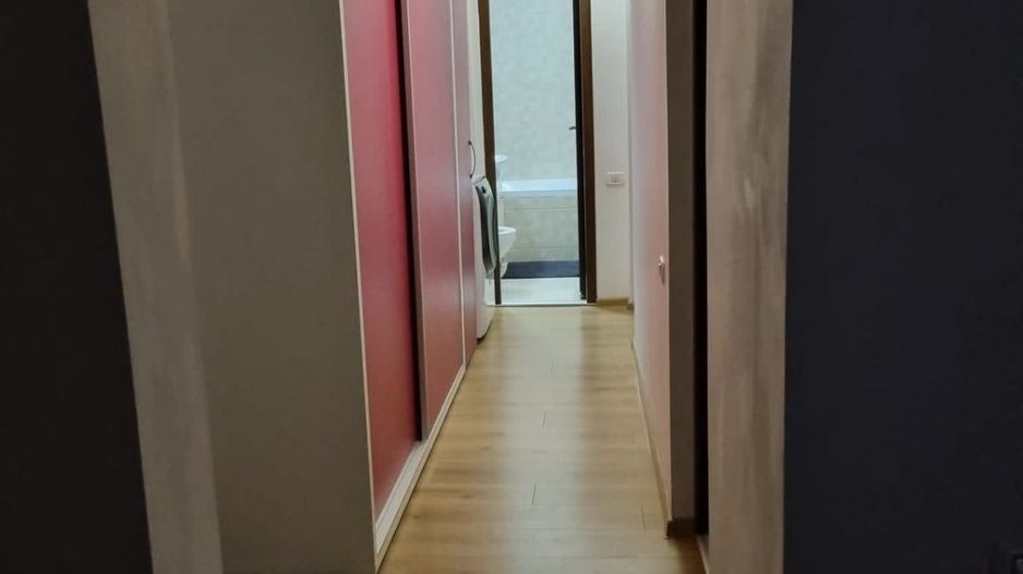 Vand sau schimb apartament 3 camere - Poză 4