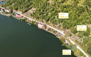 Teren la Eselnita,  Golful Mraconia - Statuia lui Decebal - Poză 1