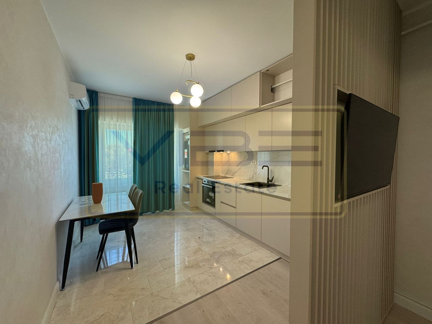 Apartament NOU 2 camere Copou + parcare Royal Town - Poză 17