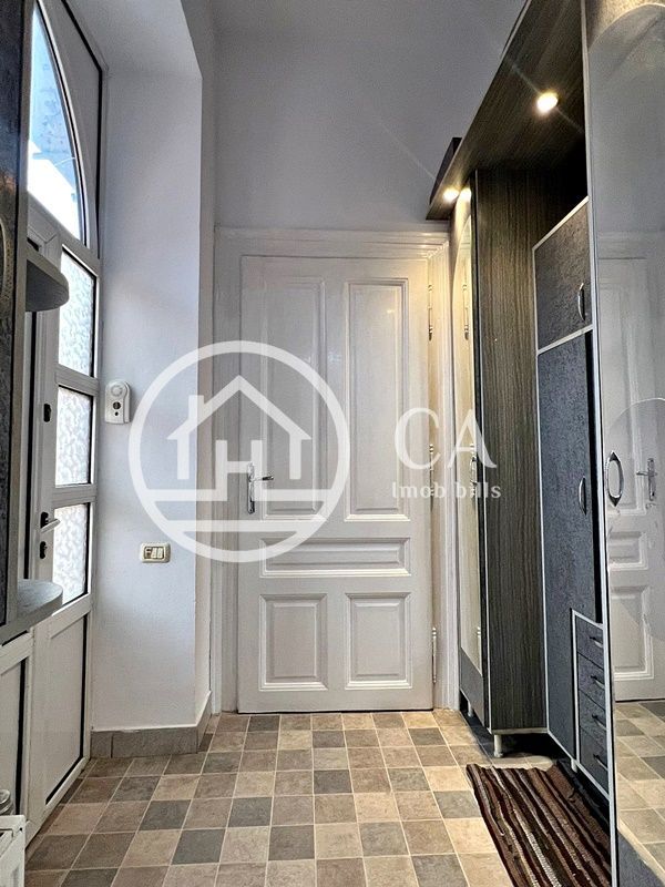Apartament de vânzare cu 3 camere în zona Ultracentrală, Oradea - Poză 10