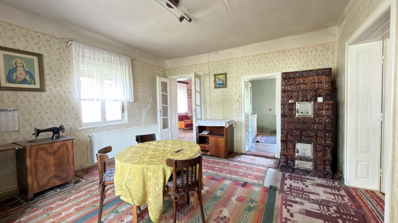 Casă 4 camere, Teren 1955 mp Str. Vezendiului Nr. 366 - Loc. Petrești, Satu Mare - Poză 5