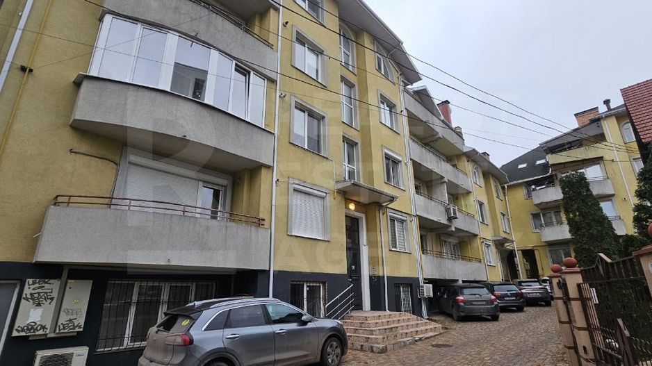 Chirie apartament, 3 camere, str. București, Centru - Poză 7