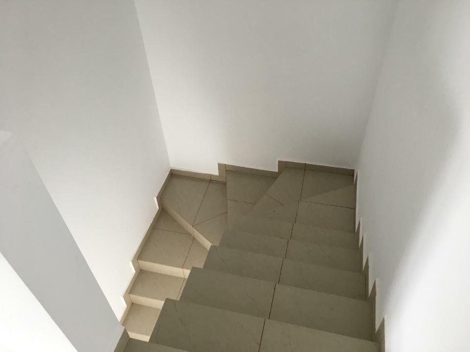 Vand  casa in Duplex Pantelimon/Cernica - Poză 2