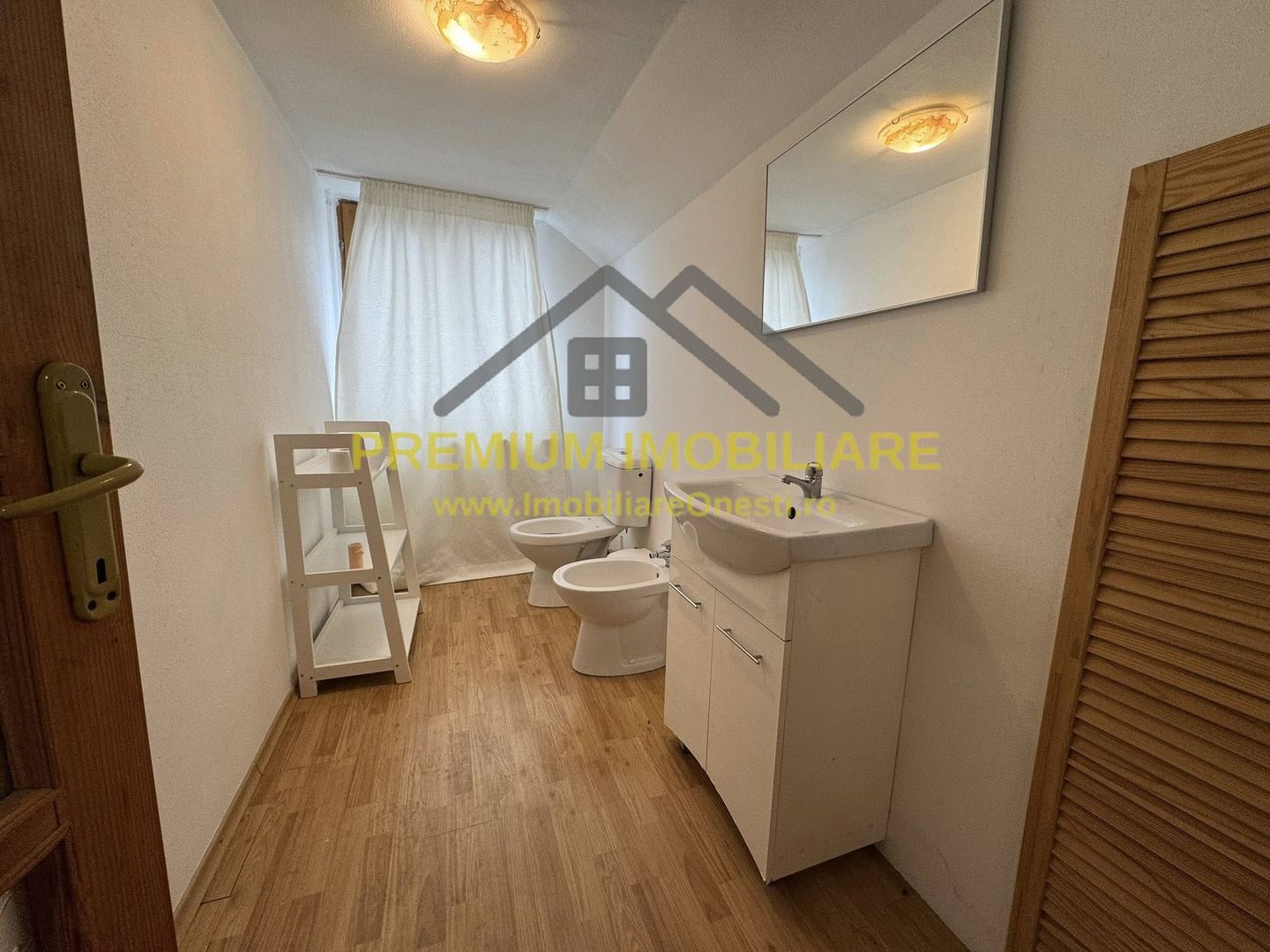 Casa de inchiriat in Onesti | Curte, Foisor, toate utilitatile - Poză 12