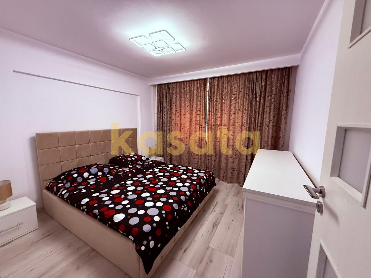 Apartament de 4 camere de vânzare | Calea Dorobanților | Decomandat - Poză 6