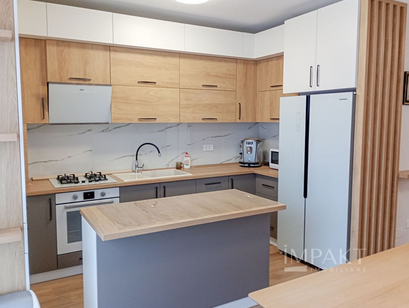 Apartament 3 camere la Cheie in zona Vivo ! - Poză 4