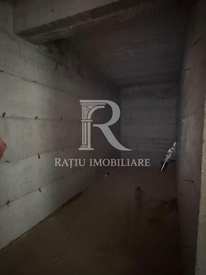 Vilă Statement cu Piscină și Design Arhitectural Spectaculos | Oradea - Poză 19