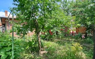 Teren 366 mp cu construcții în zona centrală a Iașului, acces direct din stradă - Poză 2