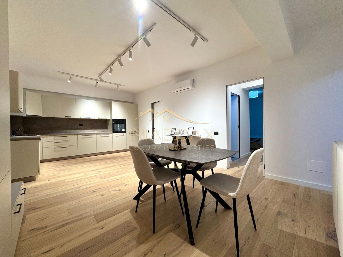 Apartament LUX*3 Camere*Prima închiriere* Parcare inlcusa// Aviatiei - Herastrau - Poză 3